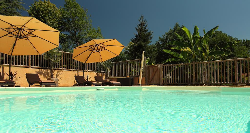 Hotel Le Clos Roussillon Pres De Sarlat ヴィトラック エクステリア 写真