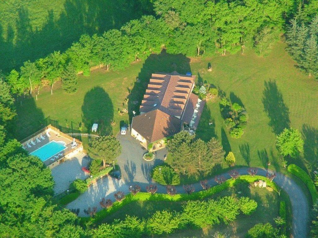 Hotel Le Clos Roussillon Pres De Sarlat ヴィトラック エクステリア 写真
