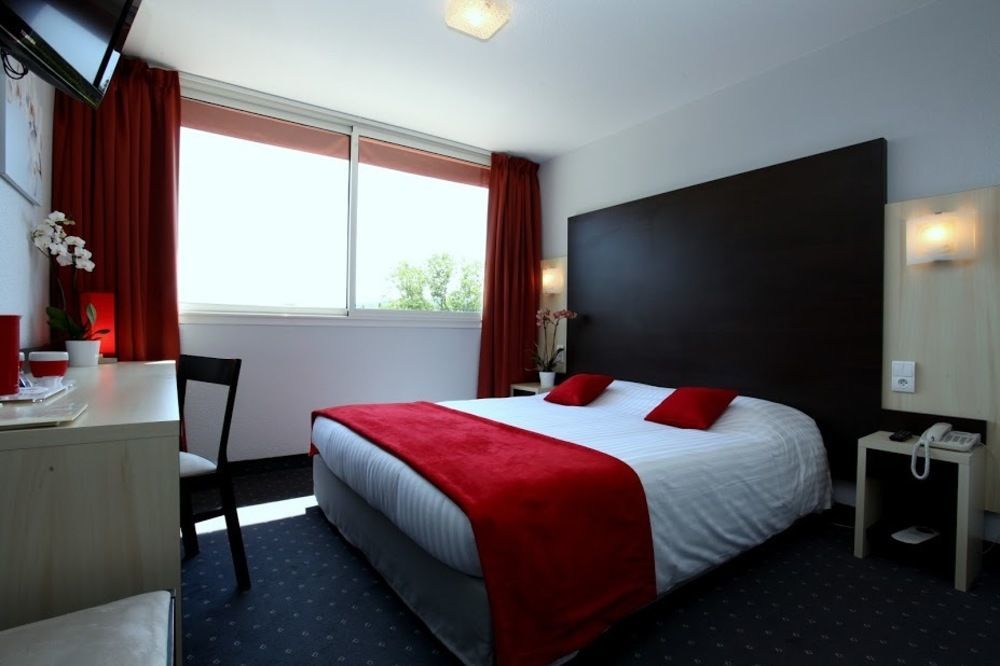 Hotel Le Clos Roussillon Pres De Sarlat ヴィトラック エクステリア 写真