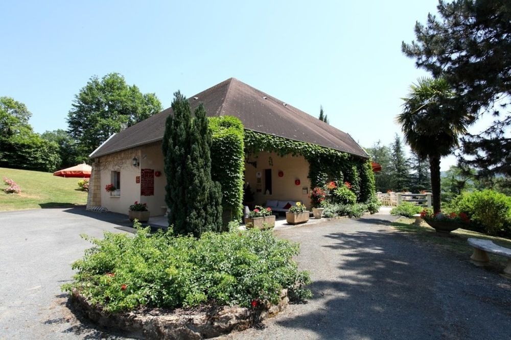 Hotel Le Clos Roussillon Pres De Sarlat ヴィトラック エクステリア 写真