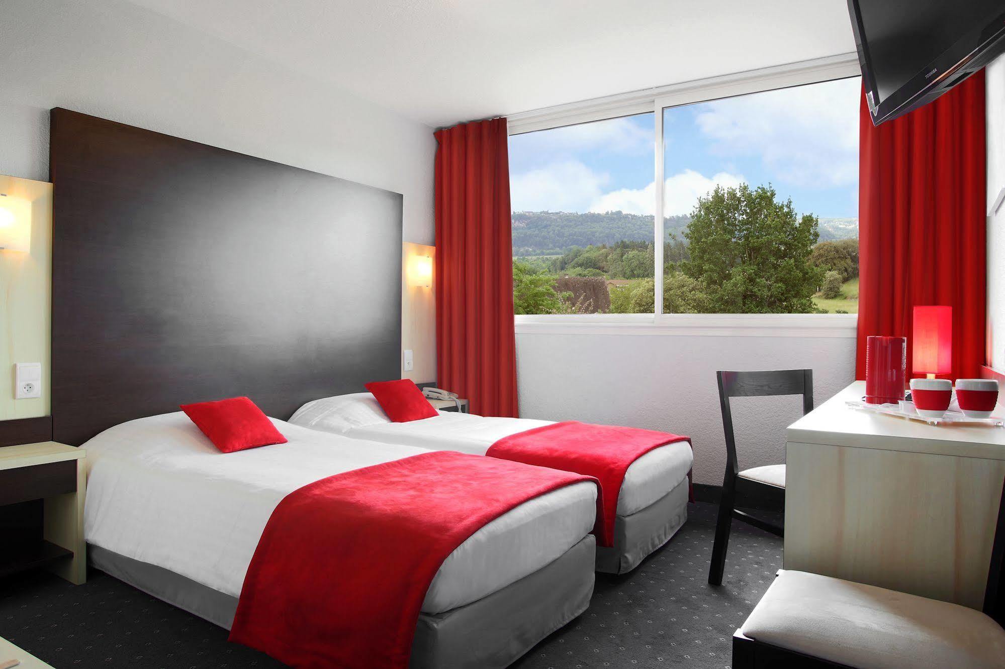 Hotel Le Clos Roussillon Pres De Sarlat ヴィトラック エクステリア 写真
