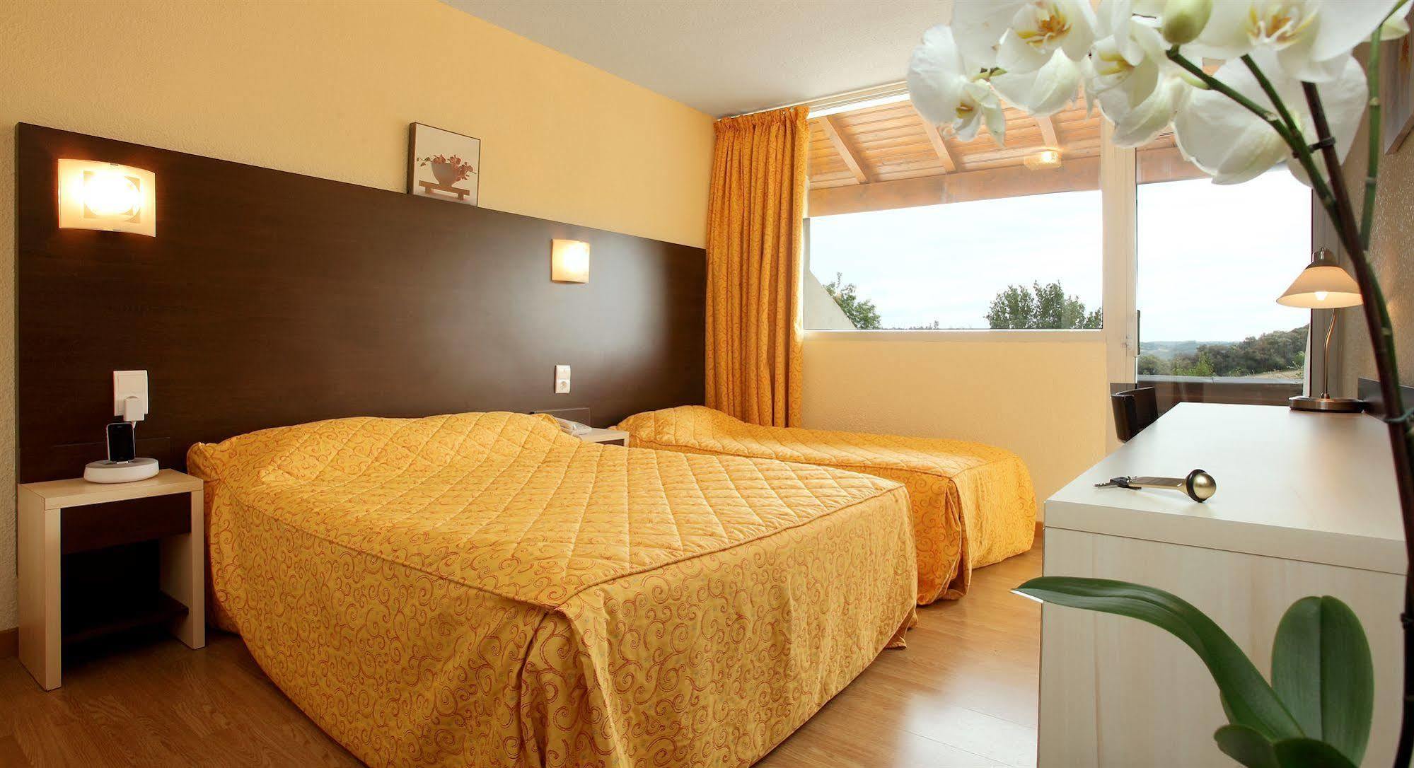 Hotel Le Clos Roussillon Pres De Sarlat ヴィトラック エクステリア 写真