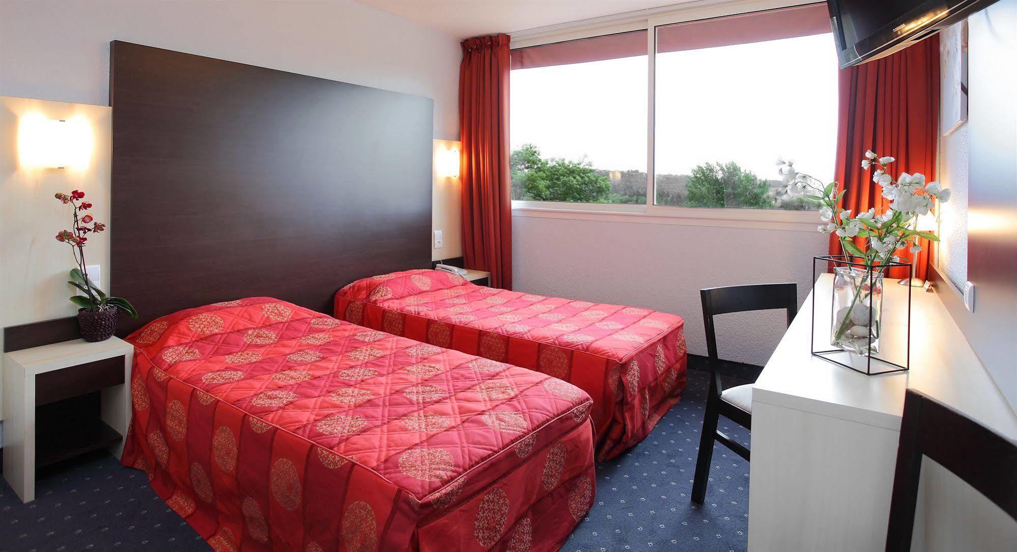 Hotel Le Clos Roussillon Pres De Sarlat ヴィトラック エクステリア 写真